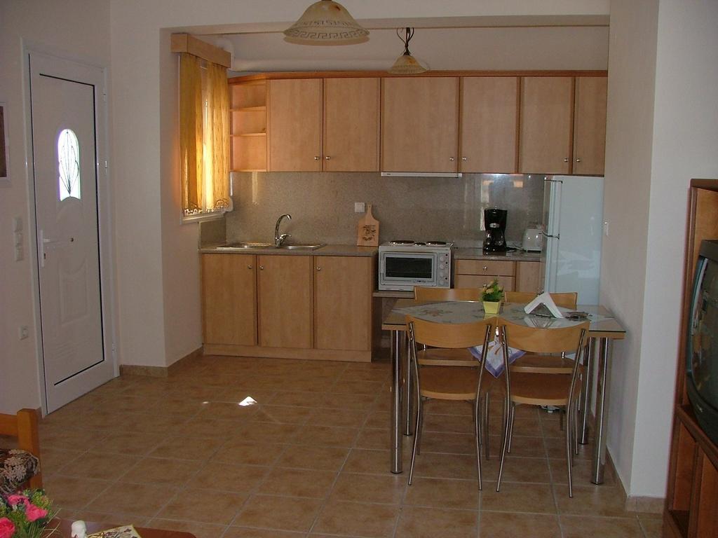 Villa Aphrodite Ríza Habitación foto